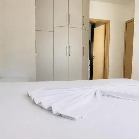 Apartment Bright & Peaceful 2-bedroom Near Zoo And The Park *