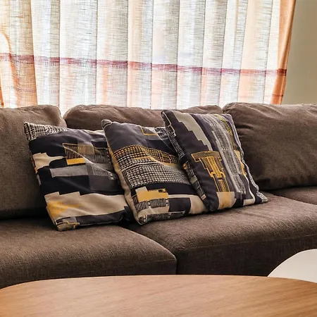 Bright & Peaceful 2-bedroom Near Zoo And The Park Apartment